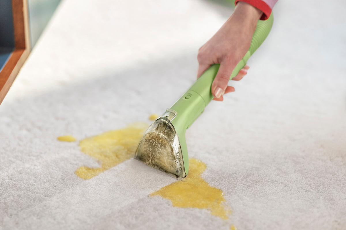 BISSELL 4075 Little Green Mini Portable Carpet and Upholstery Cleaner
