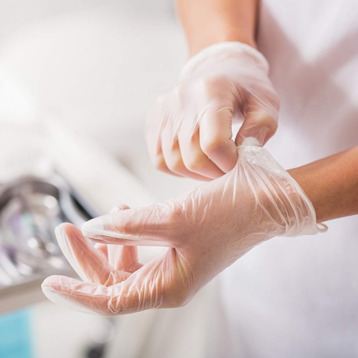 Intco Basic Clear Vinyl Exam Gloves (3-mil) Case of 10 boxes